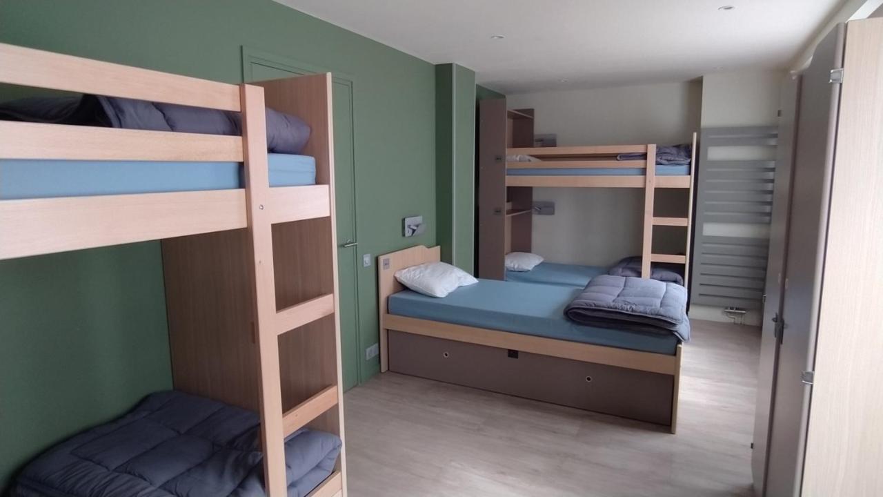Habitación Familiar con baño privado